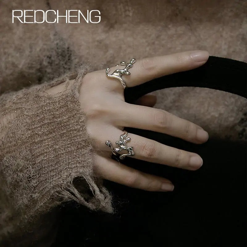 Charming Hollow Opening Rings